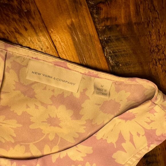 New York & Company size Medium NWOT - Picture 7 of 7